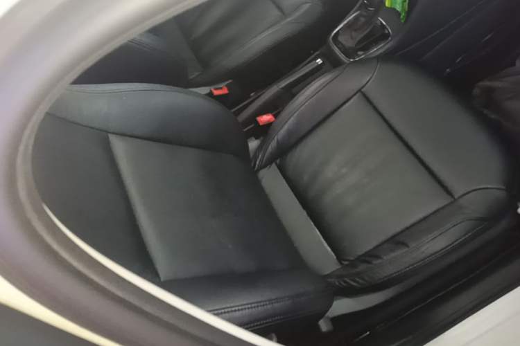 Used Volkswagen Polo 2016 1.6L Automatic Comfort Model Right Front Seat