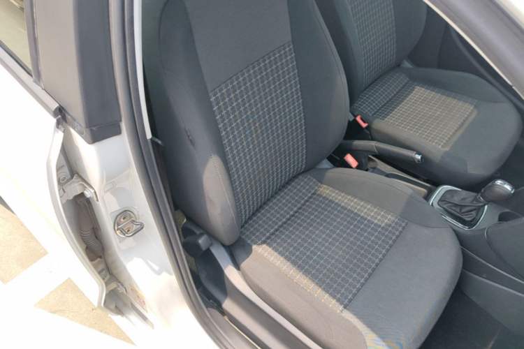 Used Volkswagen Polo 2016 1.6L Automatic Comfort Model Right Front Seat