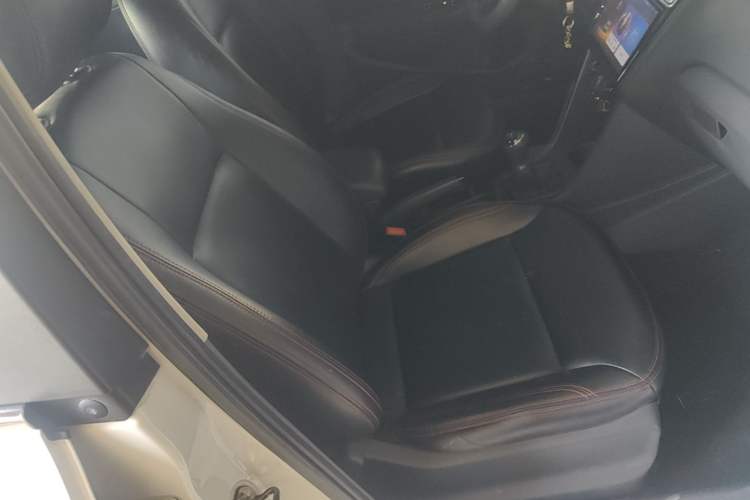 Used Volkswagen Polo 2016 1.4L Manual Fashion Model Right Front Seat