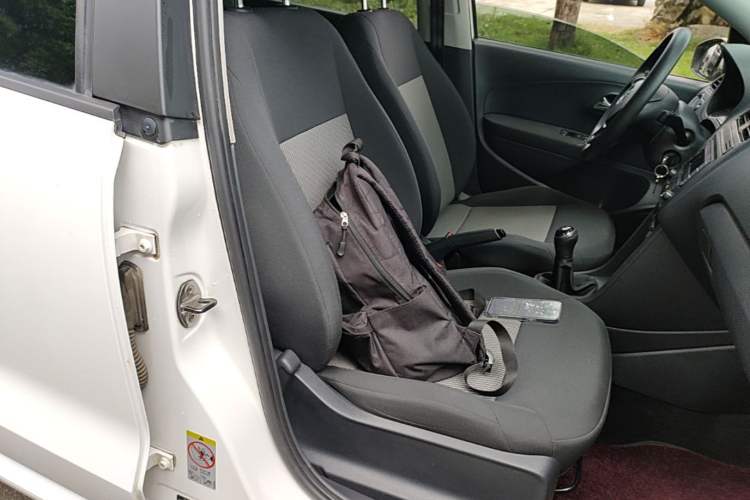 Used Volkswagen Polo 2016 1.4L Manual Fashion Model Right Front Seat