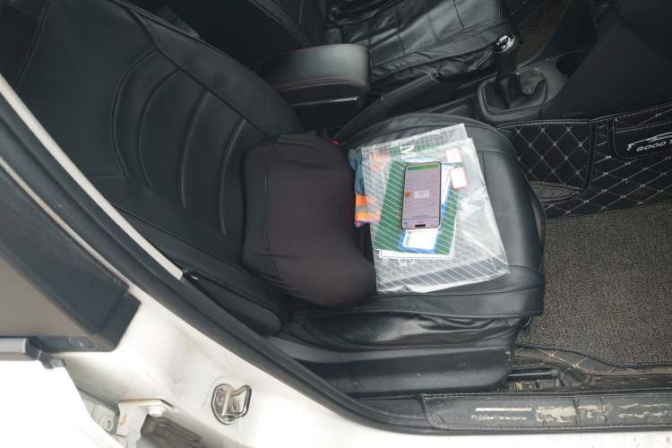 Used Volkswagen Polo 2016 1.4L Manual Fashion Model Right Front Seat