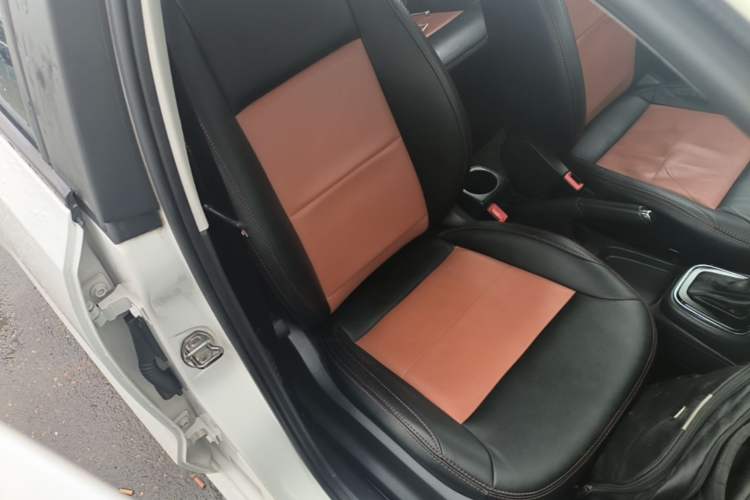 Used Volkswagen Polo 2016 1.6L Automatic Comfort Model Right Front Seat