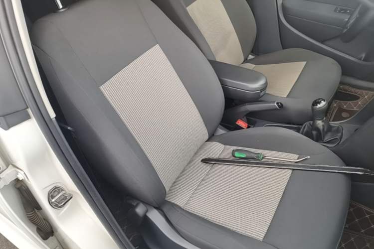 Used Volkswagen Polo 2016 1.4L Manual Fashion Model Right Front Seat