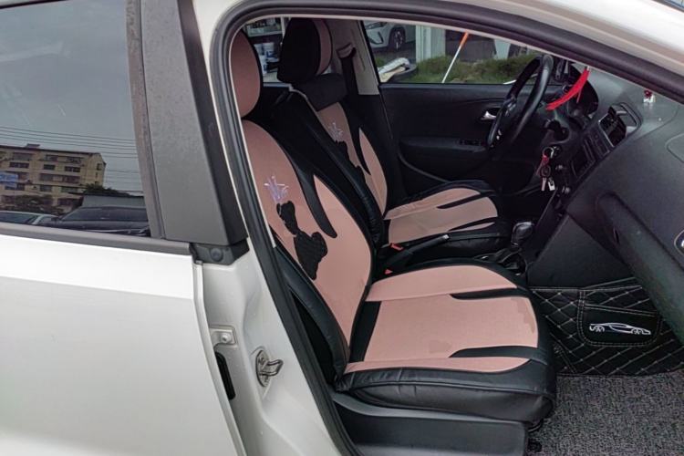 Used Volkswagen Polo 2016 1.6L Automatic Comfort Model Right Front Seat