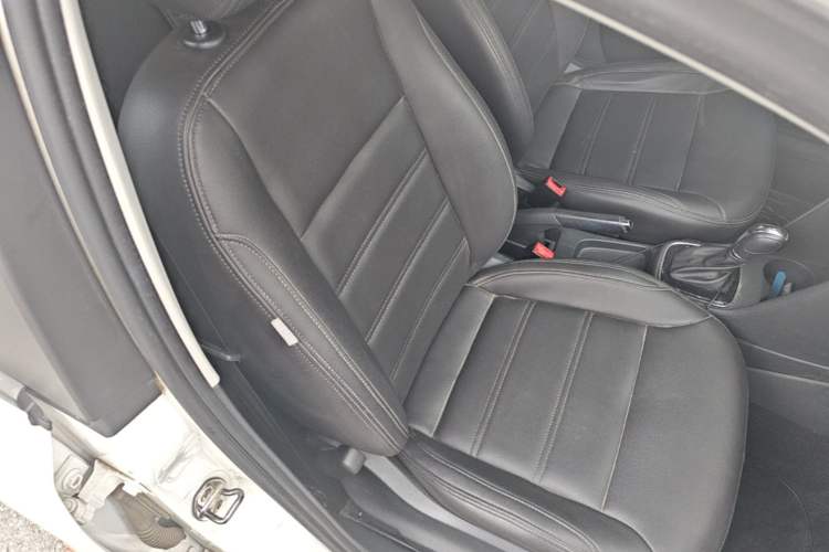 Used Volkswagen Polo 2016 1.6L Automatic Comfort Model Right Front Seat