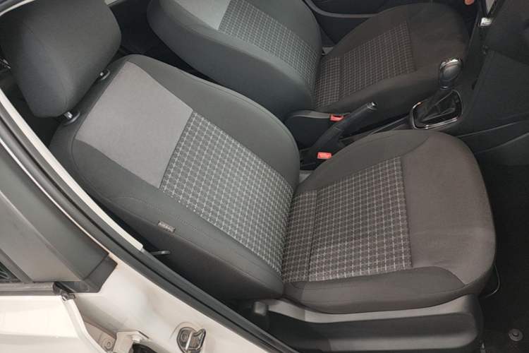 Used Volkswagen Polo 2016 1.6L Automatic Comfort Model Right Front Seat