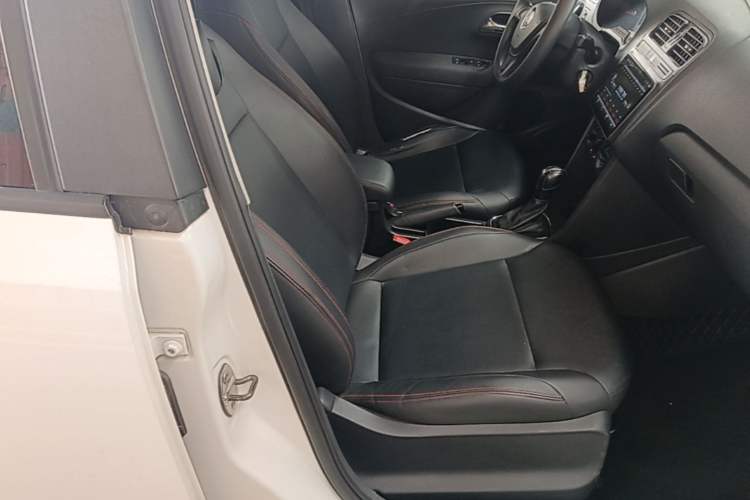 Used Volkswagen Polo 2016 1.4L Automatic Trendy Model Right Front Seat