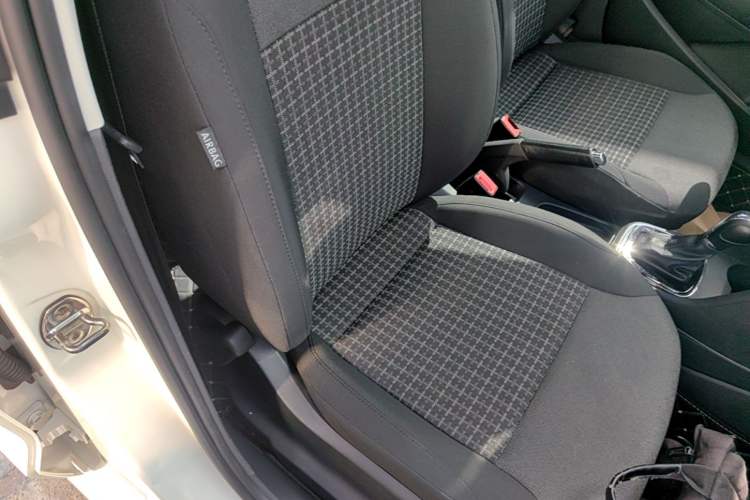 Used Volkswagen Polo 2016 1.6L Automatic Comfort Model Right Front Seat