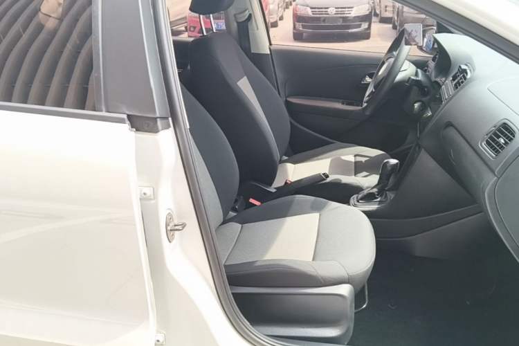Used Volkswagen Polo 2016 1.4L Automatic Trendy Model Right Front Seat