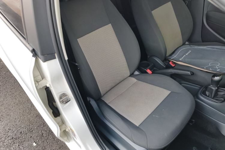 Used Volkswagen Polo 2016 1.4L Manual Fashion Model Right Front Seat