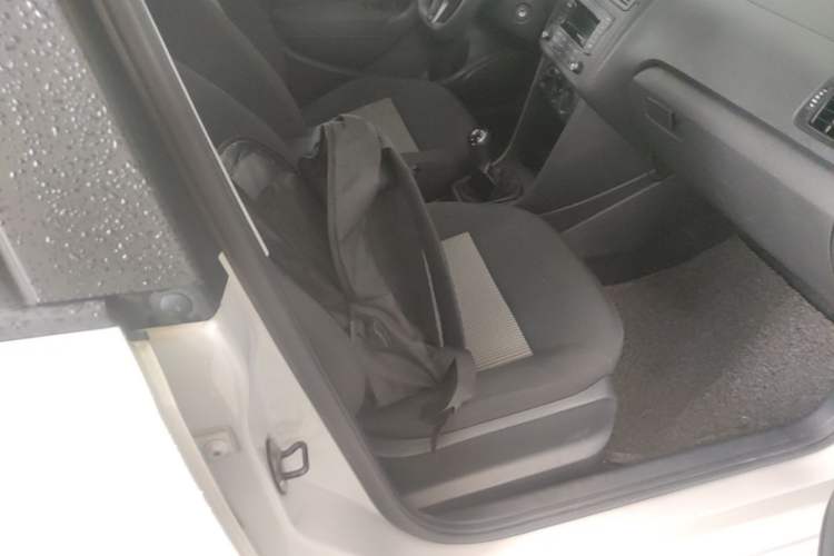 Used Volkswagen Polo 2016 1.4L Manual Fashion Model Right Front Seat
