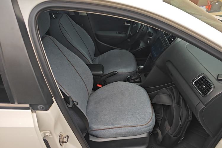 Used Volkswagen Polo 2016 1.6L Automatic Comfort Model Right Front Seat