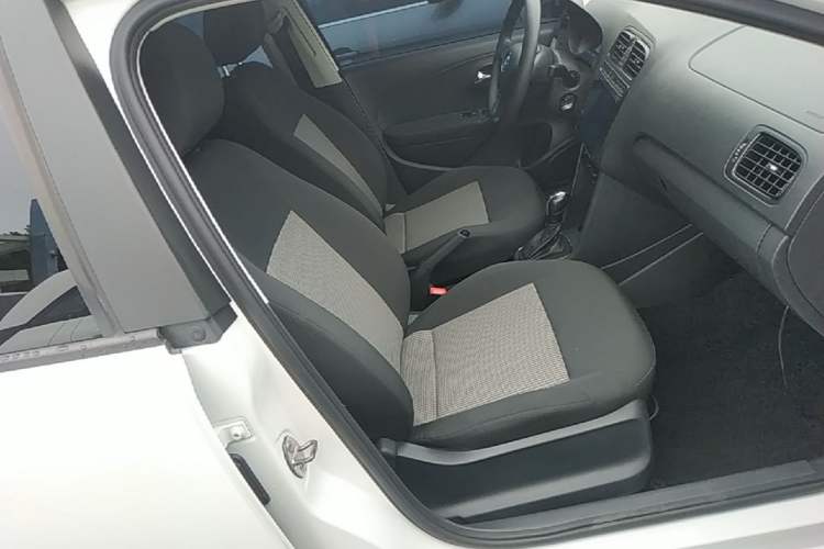 Used Volkswagen Polo 2016 1.4L Automatic Trendy Model Right Front Seat