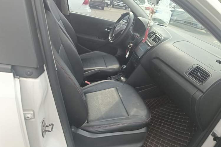 Used Volkswagen Polo 2016 1.4L Automatic Trendy Model Right Front Seat
