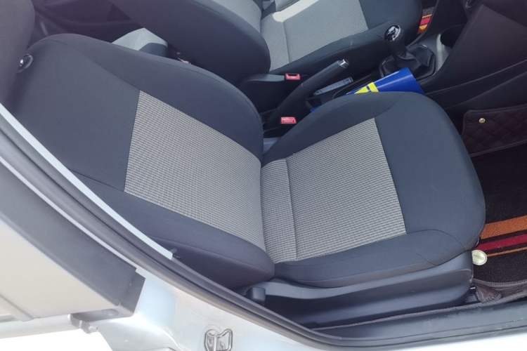 Used Volkswagen Polo 2016 1.4L Manual Fashion Model Right Front Seat