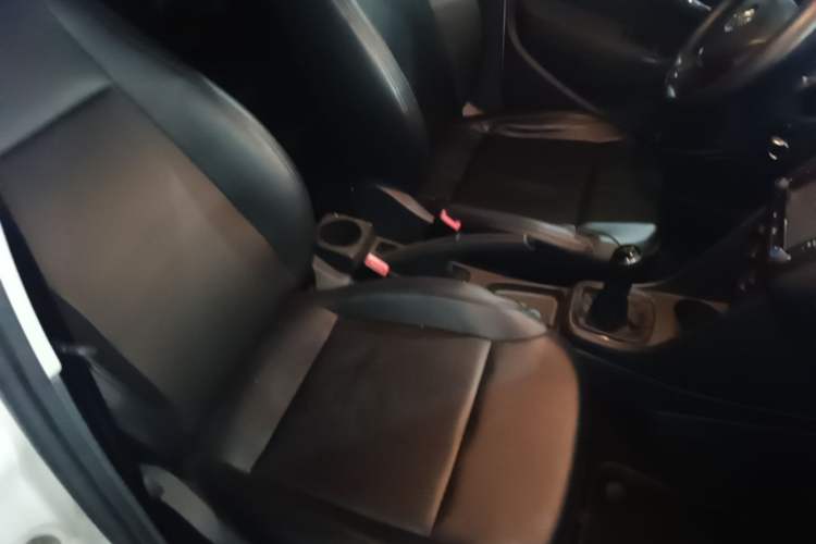 Used Volkswagen Polo 2016 1.4L Manual Fashion Model Right Front Seat