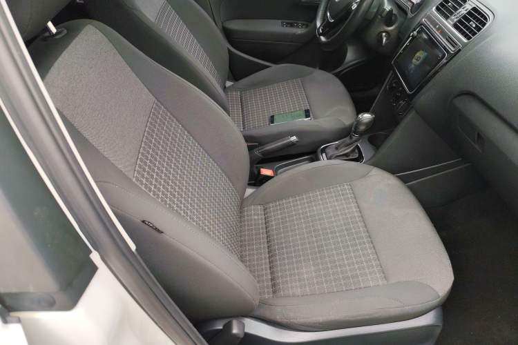 Used Volkswagen Polo 2016 1.6L Automatic Comfort Model Right Front Seat