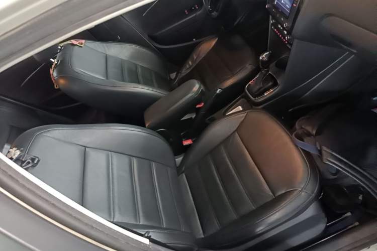 Used Volkswagen Polo 2016 1.6L Automatic Luxury Model Right Front Seat