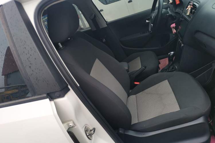 Used Volkswagen Polo 2016 1.4L Automatic Trendy Model Right Front Seat
