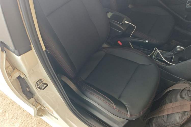 Used Volkswagen Polo 2016 1.6L Automatic Comfort Model Right Front Seat