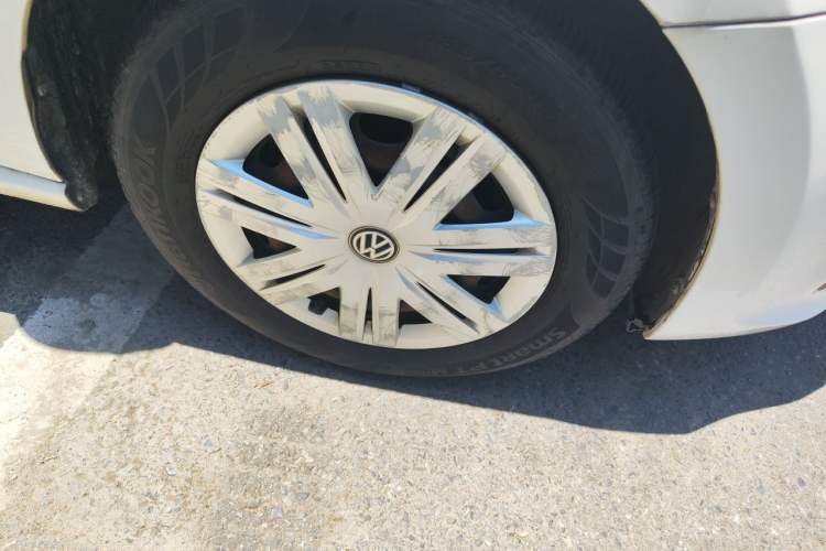 Used Volkswagen Polo 2016 1.4L Automatic Trendy Model Right Front Wheel Hub
