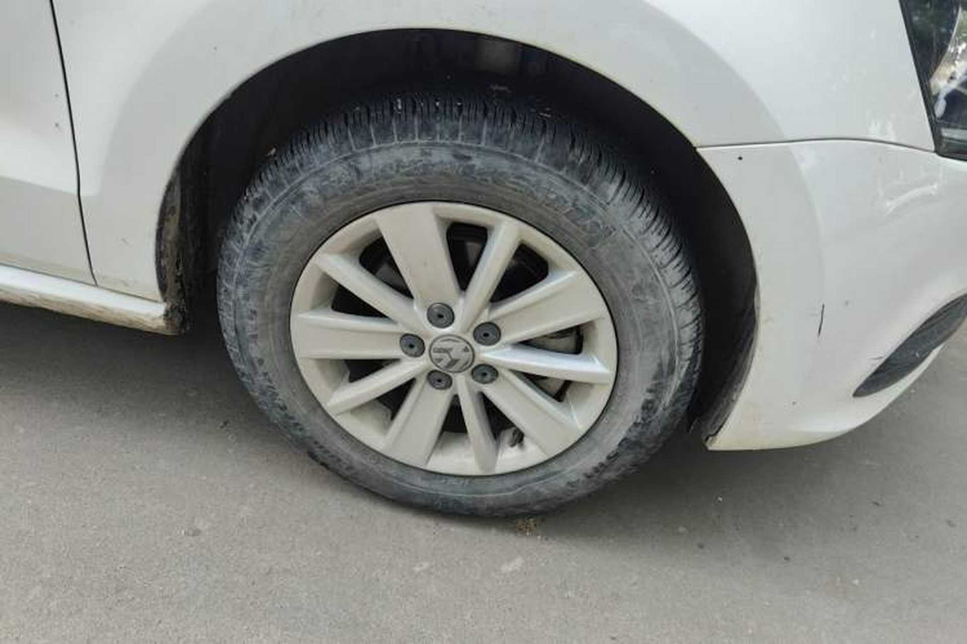 Used Volkswagen Polo 2016 1.4L Manual Fashion Model Right Front Wheel Hub