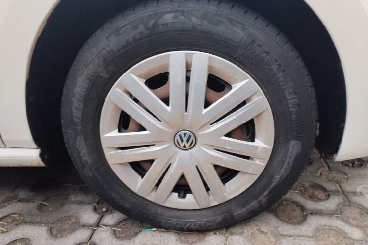 Used Volkswagen Polo 2016 1.4L Automatic Trendy Model Right Front Wheel Hub