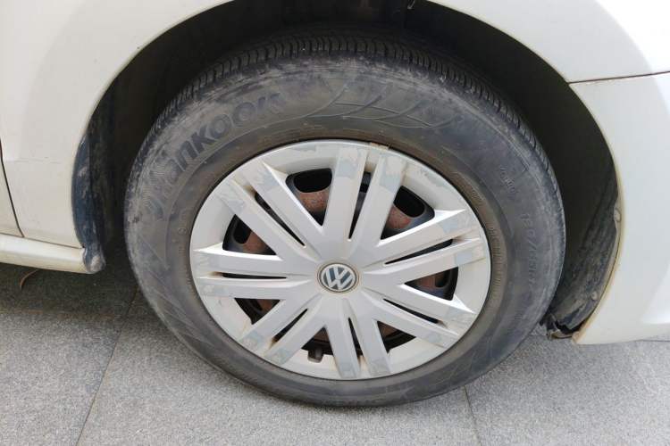 Used Volkswagen Polo 2016 1.4L Automatic Trendy Model Right Front Wheel Hub