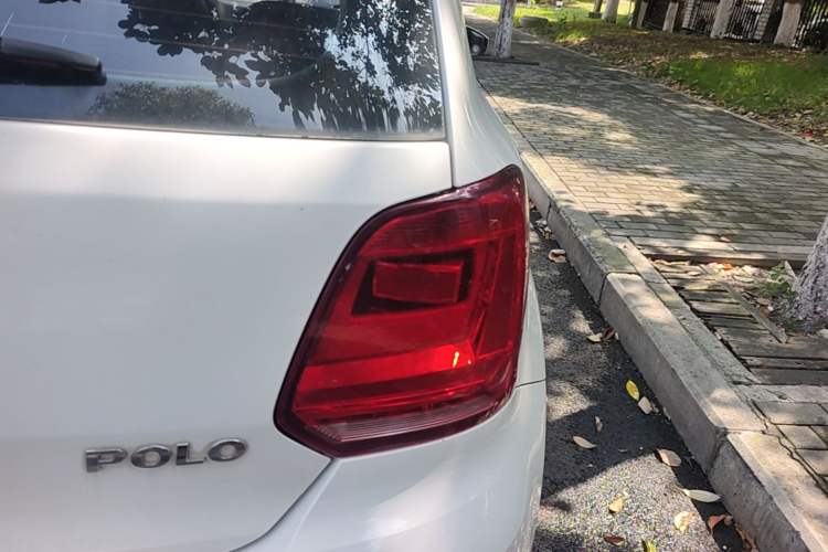 Used Volkswagen Polo 2016 1.4L Manual Fashion Model Right Rear Taillight