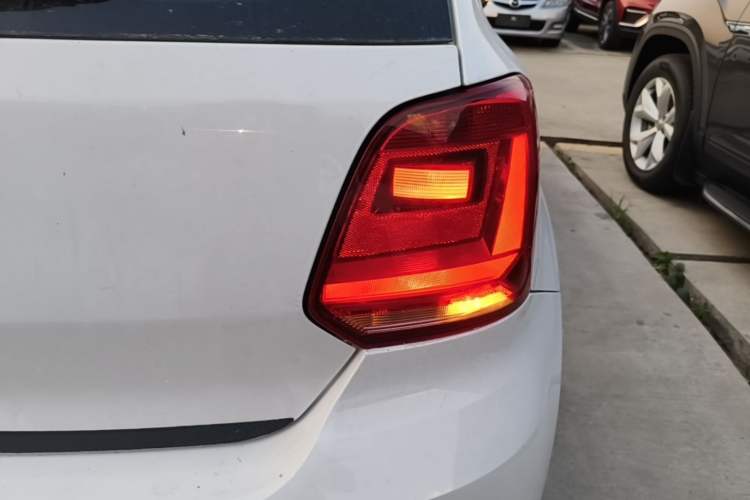 Used Volkswagen Polo 2016 1.4L Manual Fashion Model Right Rear Taillight
