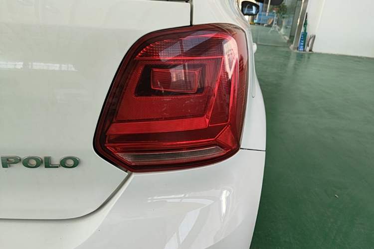Used Volkswagen Polo 2016 1.4L Automatic Trendy Model Right Rear Taillight