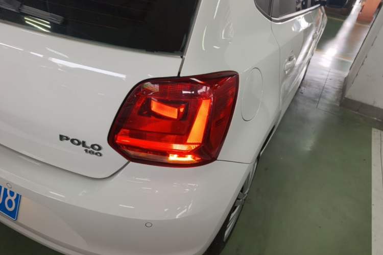 Used Volkswagen Polo 2016 1.6L Automatic Comfort Model Right Rear Taillight