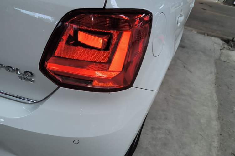 Used Volkswagen Polo 2016 1.6L Automatic Luxury Model Right Rear Taillight