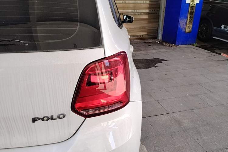 Used Volkswagen Polo 2016 1.4L Automatic Trendy Model Right Rear Taillight