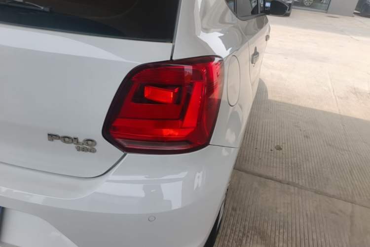 Used Volkswagen Polo 2016 1.6L Automatic Comfort Model Right Rear Taillight