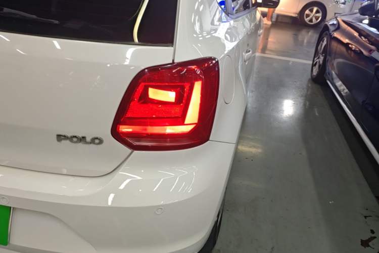 Used Volkswagen Polo 2016 1.4L Manual Fashion Model Right Rear Taillight