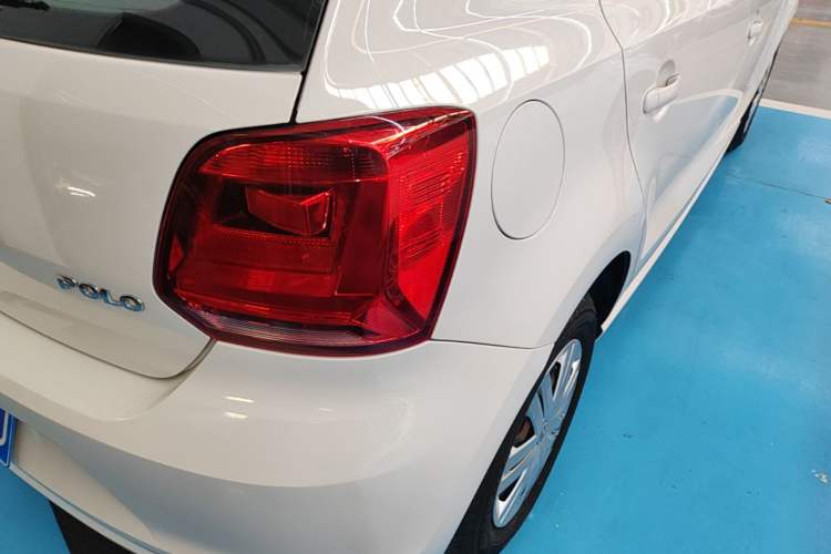 Used Volkswagen Polo 2016 1.4L Manual Fashion Model Right Rear Taillight