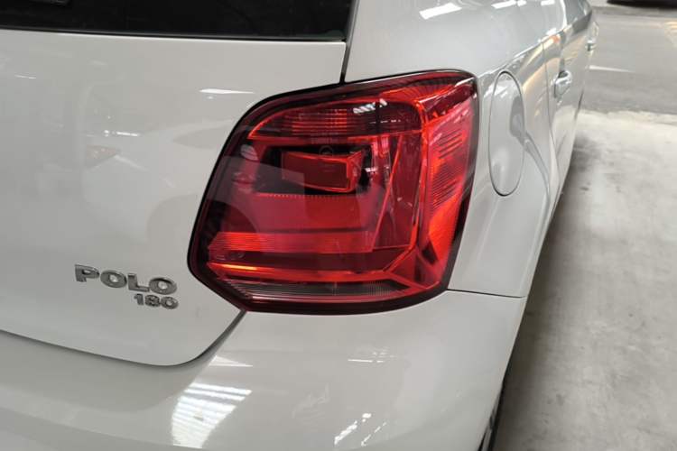 Used Volkswagen Polo 2016 1.6L Automatic Comfort Model Right Rear Taillight