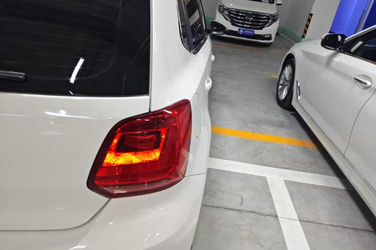 Used Volkswagen Polo 2016 1.4L Manual Fashion Model Right Rear Taillight