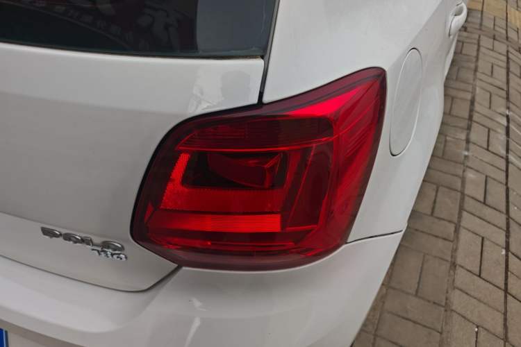 Used Volkswagen Polo 2016 1.6L Automatic Comfort Model Right Rear Taillight