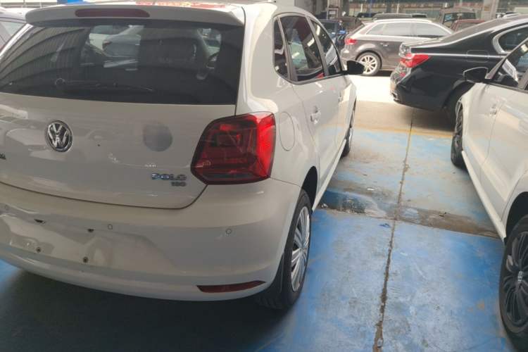 Used Volkswagen Polo 2016 1.6L Automatic Comfort Model Right Rear Taillight