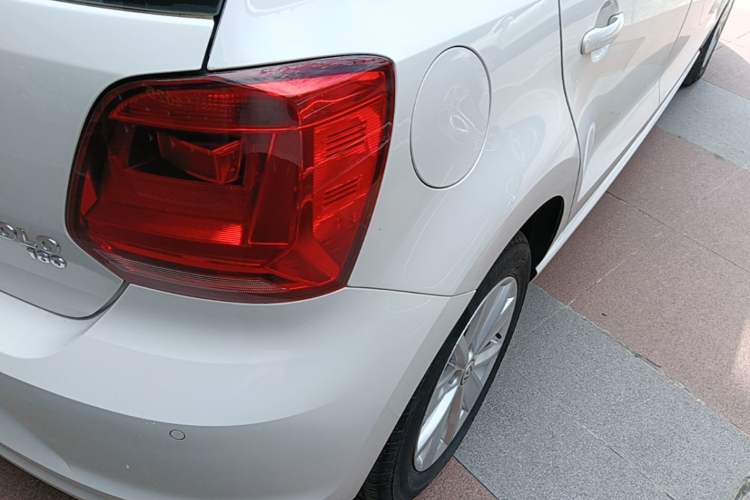 Used Volkswagen Polo 2016 1.6L Automatic Comfort Model Right Rear Taillight