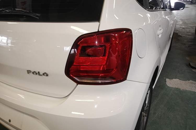 Used Volkswagen Polo 2016 1.4L Automatic Trendy Model Right Rear Taillight