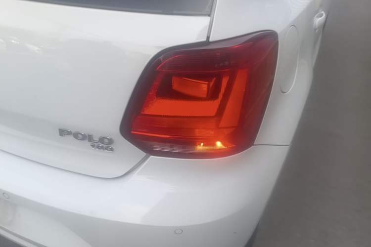 Used Volkswagen Polo 2016 1.6L Automatic Comfort Model Right Rear Taillight