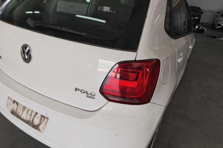 Used Volkswagen Polo 2016 1.6L Automatic Comfort Model Right Rear Taillight