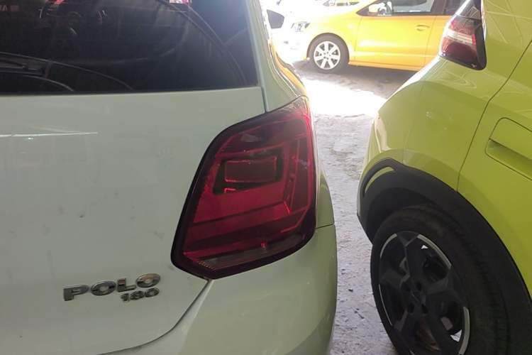 Used Volkswagen Polo 2016 1.6L Automatic Comfort Model Right Rear Taillight