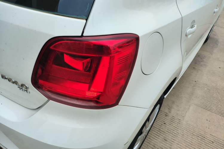 Used Volkswagen Polo 2016 1.6L Manual Comfort Model Right Rear Taillight