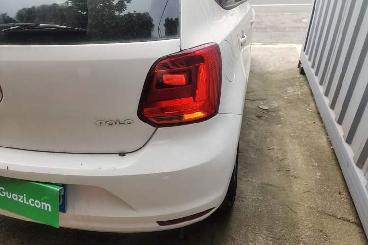 Used Volkswagen Polo 2016 1.4L Manual Fashion Model Right Rear Taillight