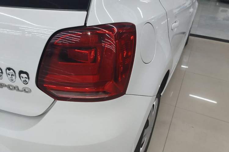 Used Volkswagen Polo 2016 1.4L Manual Fashion Model Right Rear Taillight