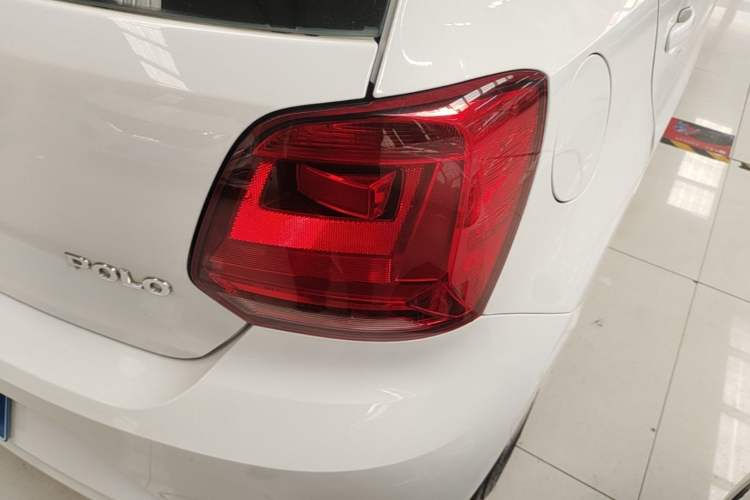 Used Volkswagen Polo 2016 1.4L Automatic Trendy Model Right Rear Taillight